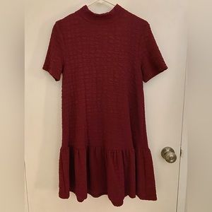 Zara Short Sleeve Pleated Dress - Maroon, size small.